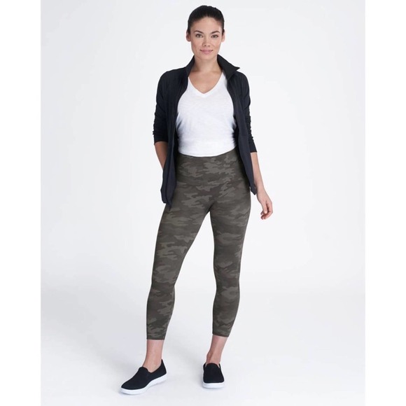 NEW SPANX Look at Me Now Seamless Leggings Camo M - Picture 1 of 3